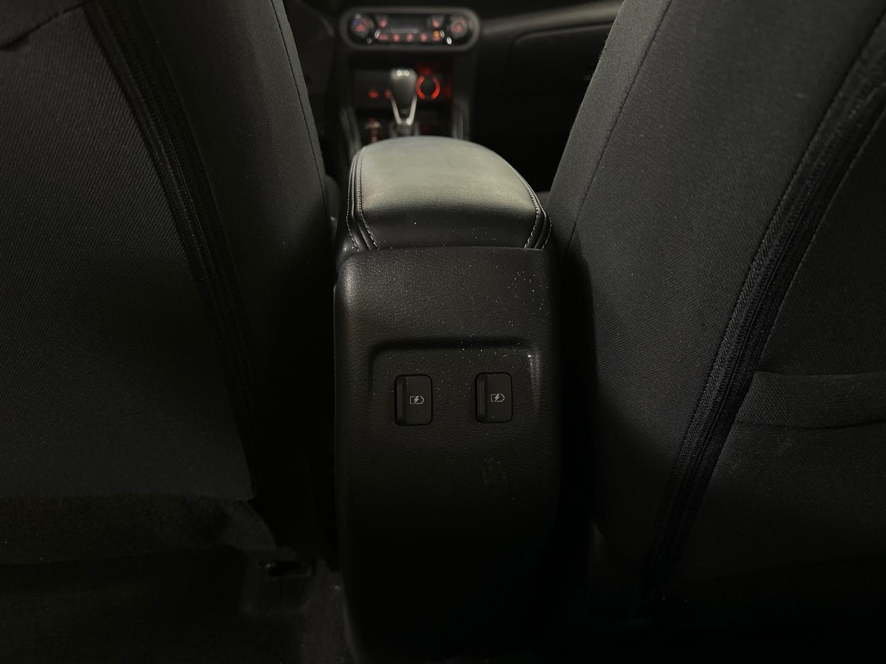 2024 Nissan Kicks SV/20KM/OFF 1 OWNER NISSAN LEASE! Photo