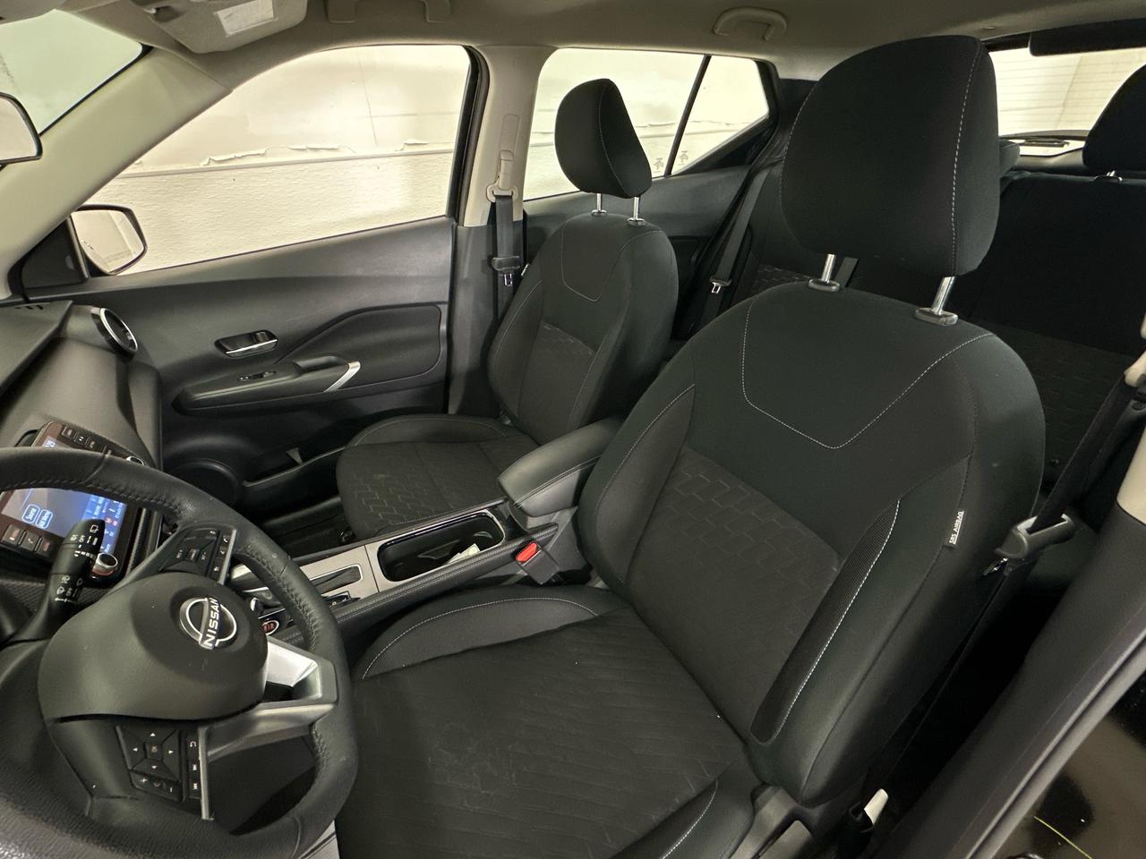 2024 Nissan Kicks SV/20KM/OFF 1 OWNER NISSAN LEASE! Photo