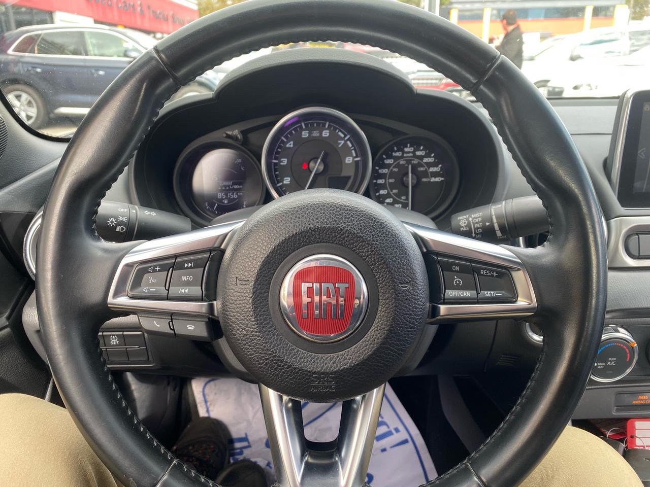 2017 Fiat 124 Spider Classica | Bluetooth Photo