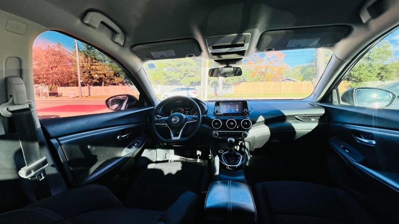 2021 Nissan Sentra S Photo