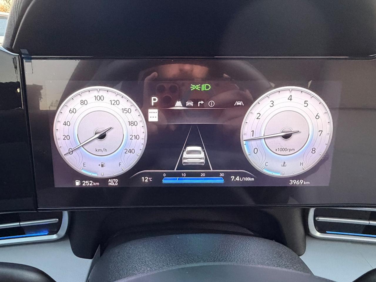 2026 Hyundai Elantra Luxury Photo