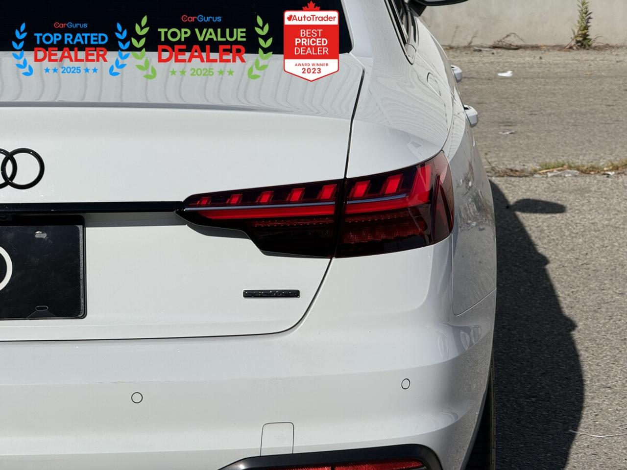 2022 Audi A4 PROGRESSIV S-LINE BLACK OPTICS | AMBIENT LIGHTING | SUNROOF | LOADED Photo