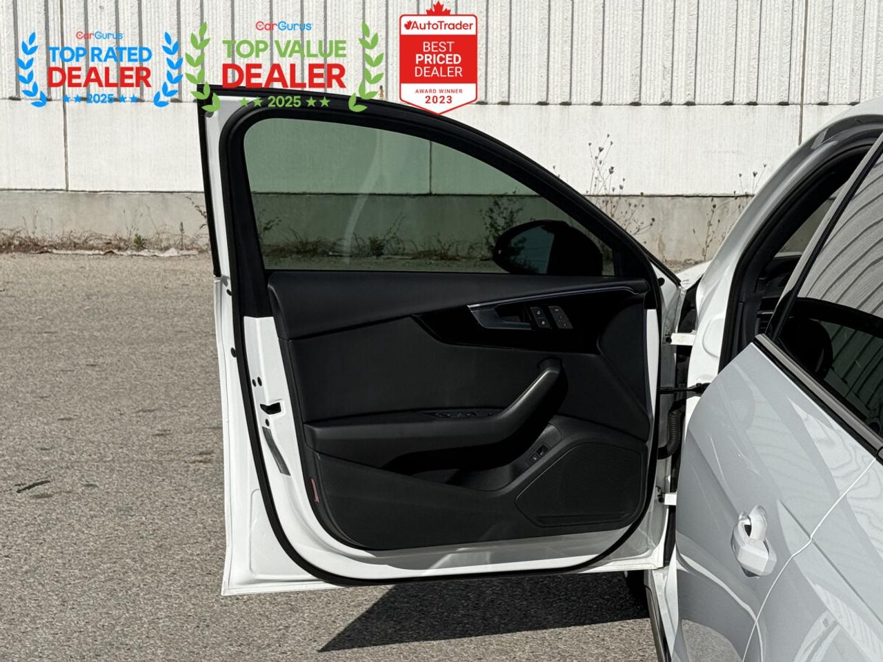2022 Audi A4 PROGRESSIV S-LINE BLACK OPTICS | AMBIENT LIGHTING | SUNROOF | LOADED Photo