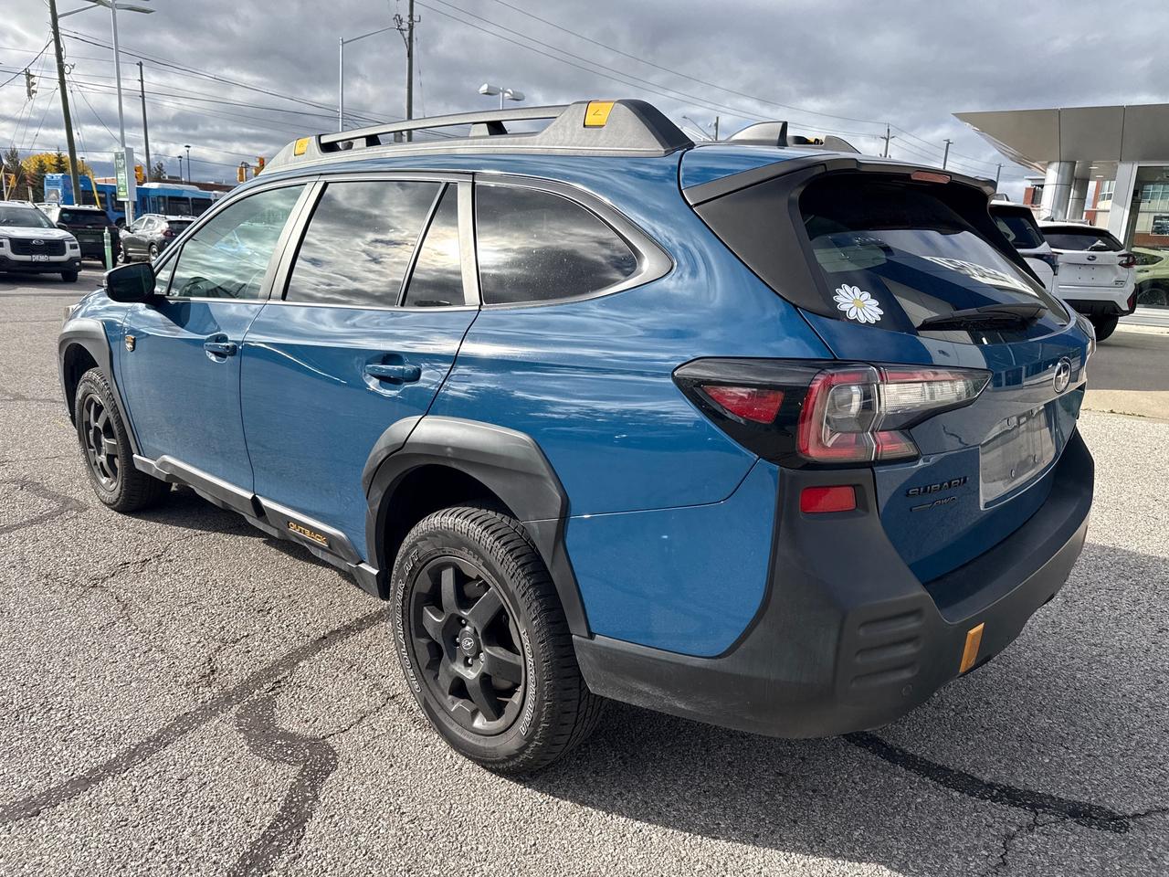 2022 Subaru Outback Wilderness NO ACCIDENTS!! ONE OWNER!!! LOW KMS!! Photo3