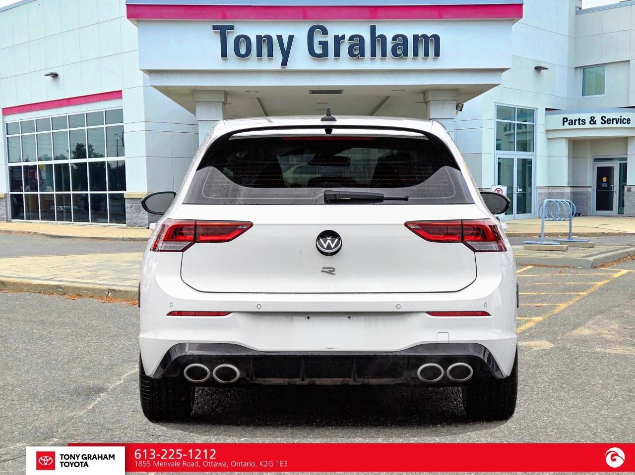 2024 Volkswagen Golf R Photo