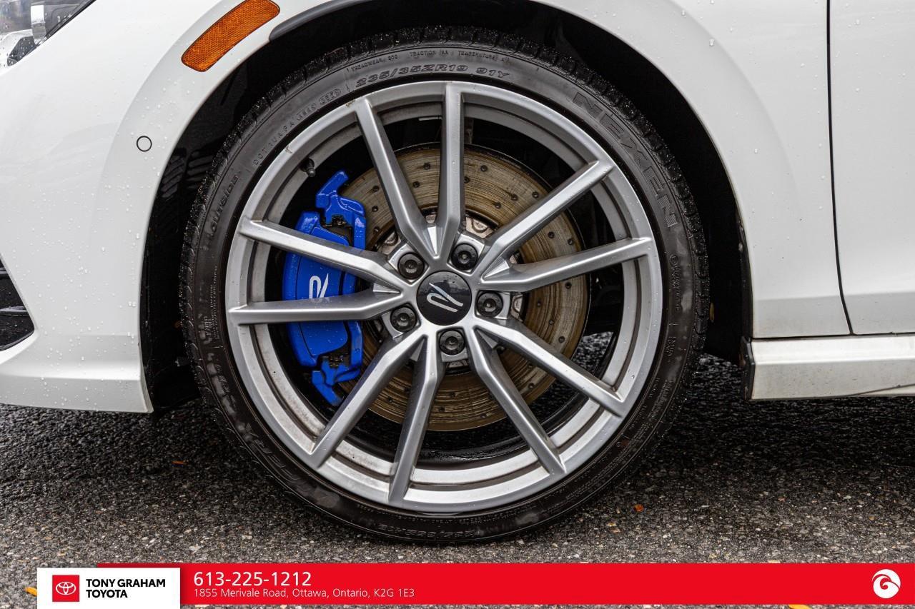 2024 Volkswagen Golf R Photo
