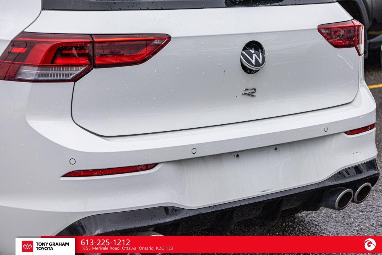 2024 Volkswagen Golf R Photo
