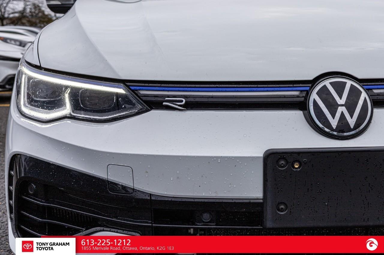 2024 Volkswagen Golf R Photo
