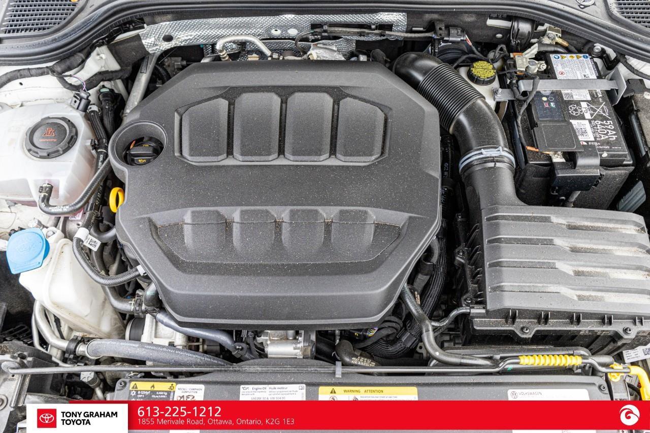 2024 Volkswagen Golf R Photo