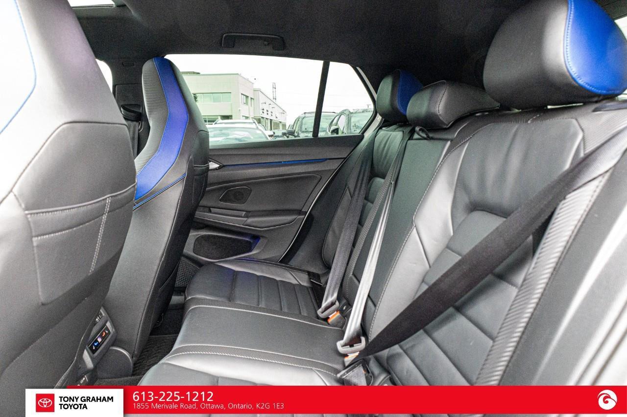 2024 Volkswagen Golf R Photo
