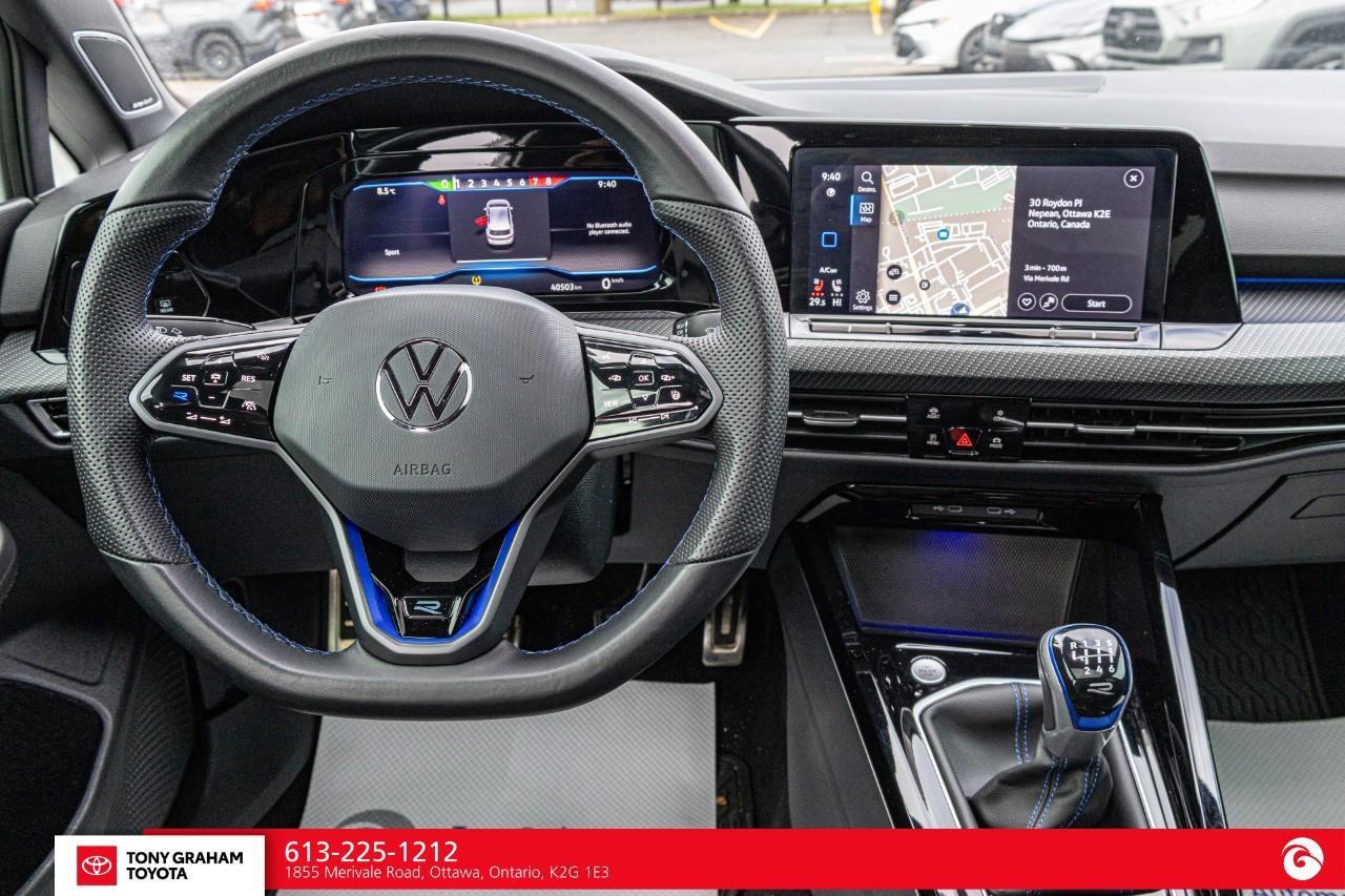 2024 Volkswagen Golf R Photo