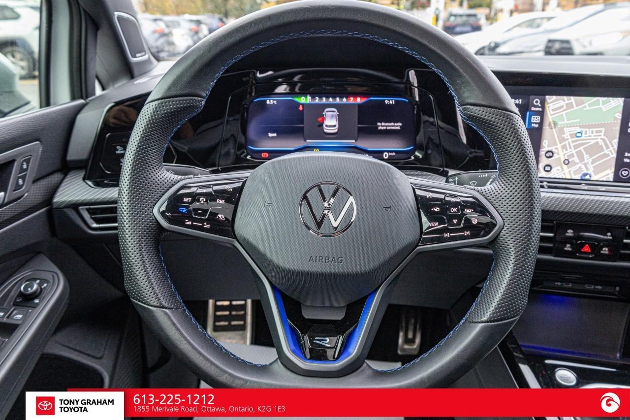 2024 Volkswagen Golf R Photo