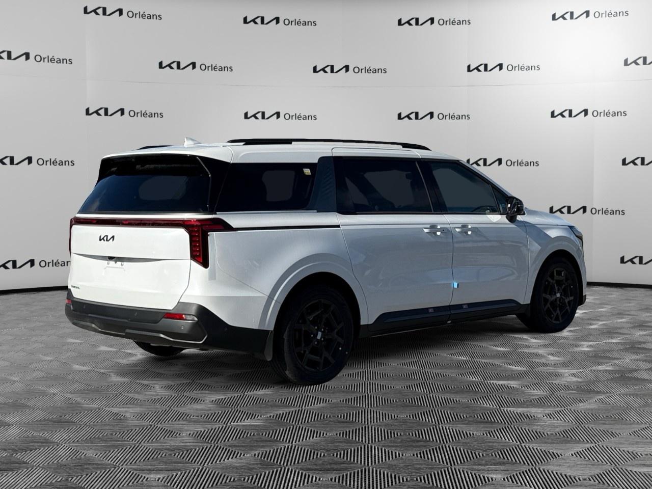 2027 Kia Carnival SX FWD Photo