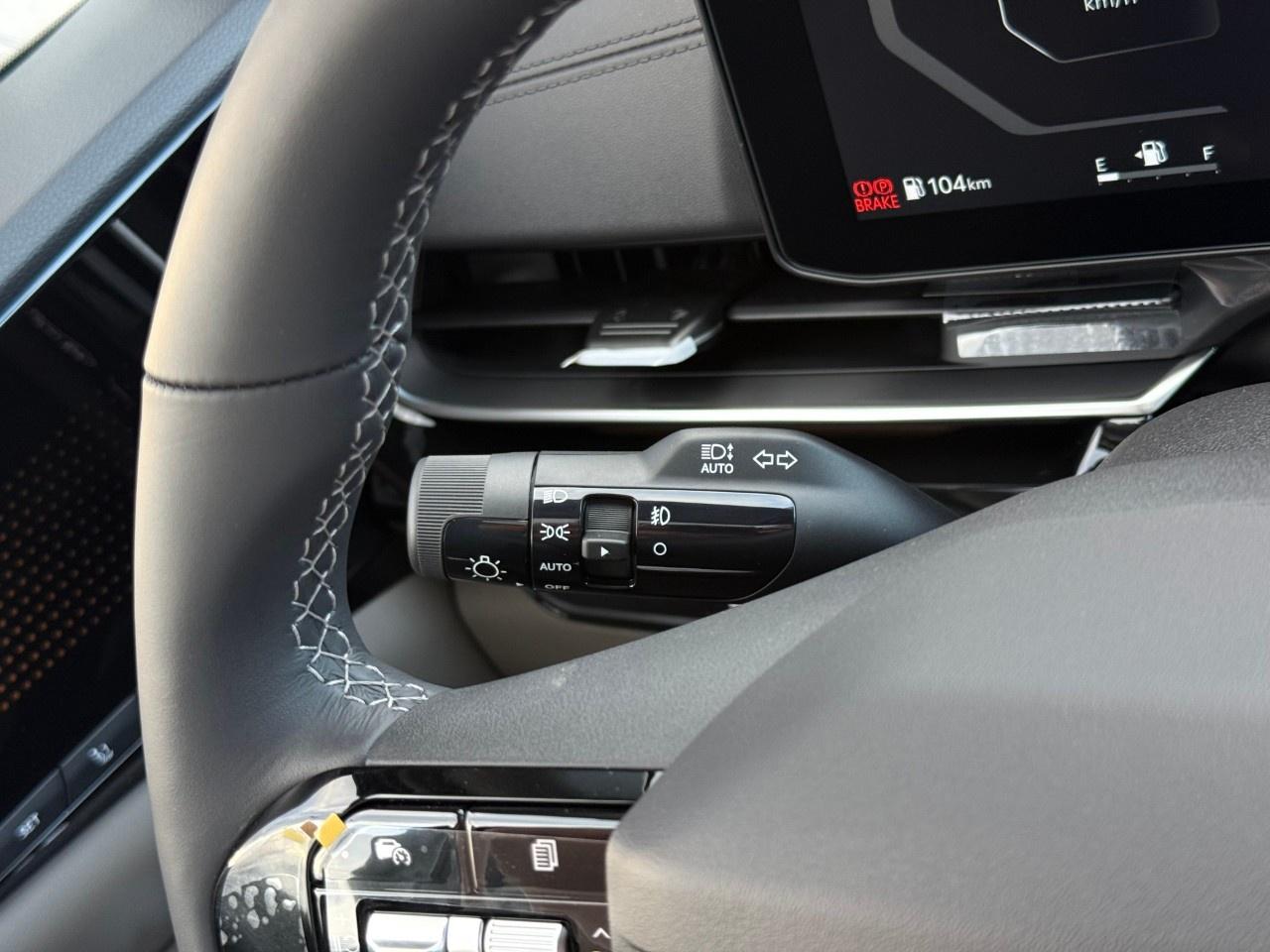 2027 Kia Carnival SX FWD Photo