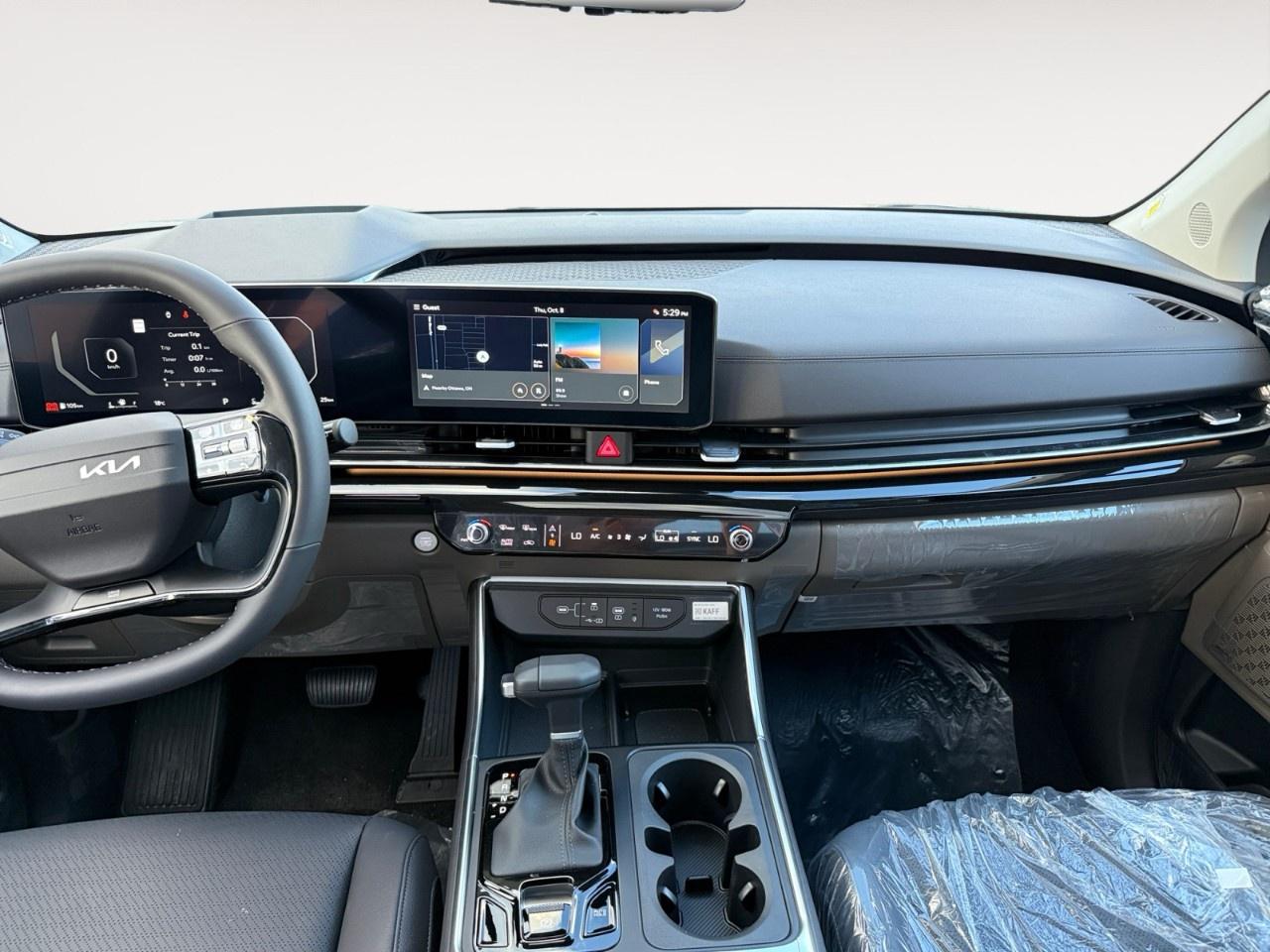 2027 Kia Carnival SX FWD Photo