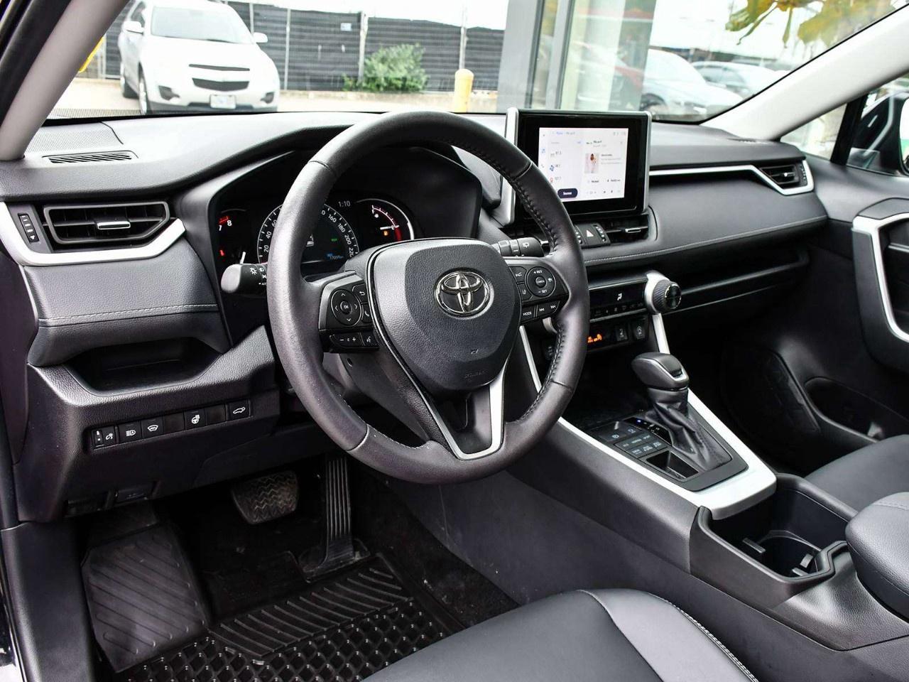 2025 Toyota RAV4 XLE AWD Photo