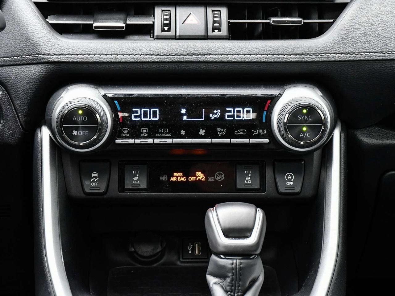 2025 Toyota RAV4 XLE AWD Photo