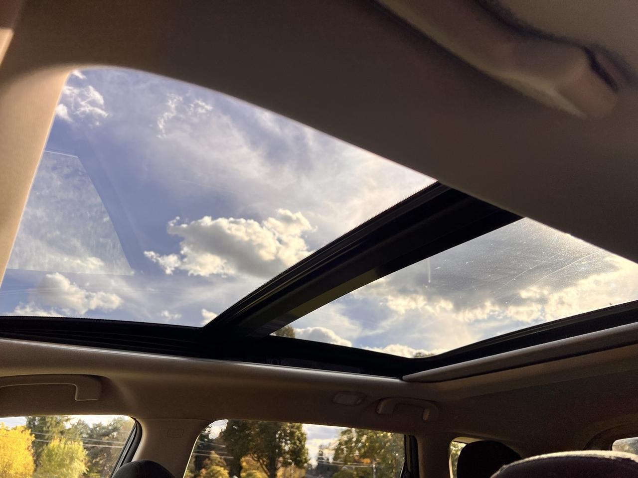 2018 Nissan Rogue SV AWD *Panoramic Roof Photo