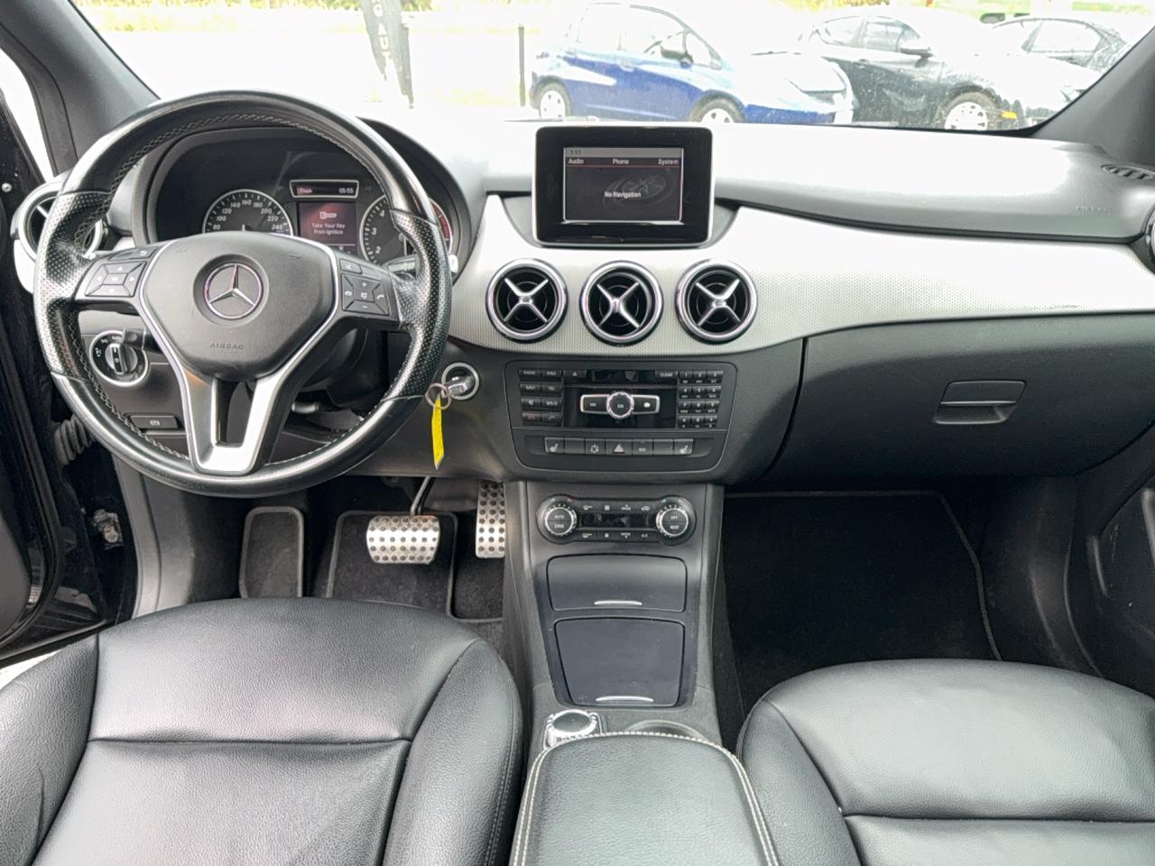 2013 Mercedes-Benz B-Class B 250 Sports Tourer Photo