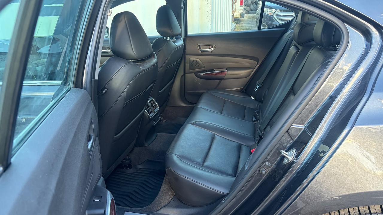 2015 Acura TLX Tech Photo