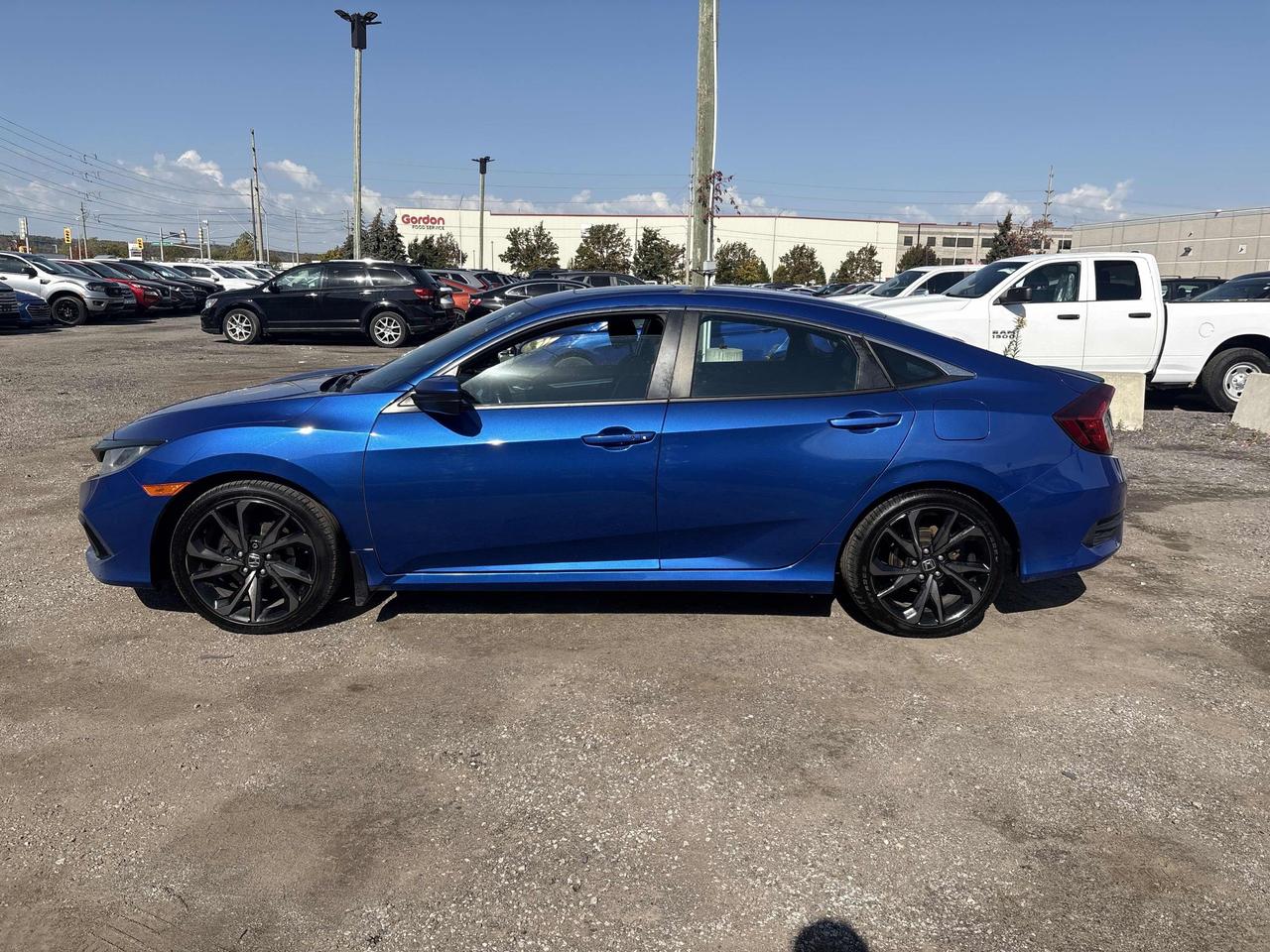 2019 Honda Civic Sport Photo2
