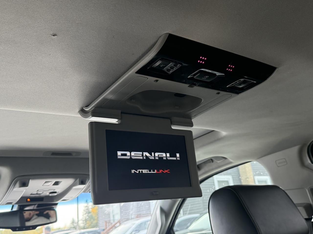 2018 GMC Yukon XL 4WD 4DR DENALI Photo