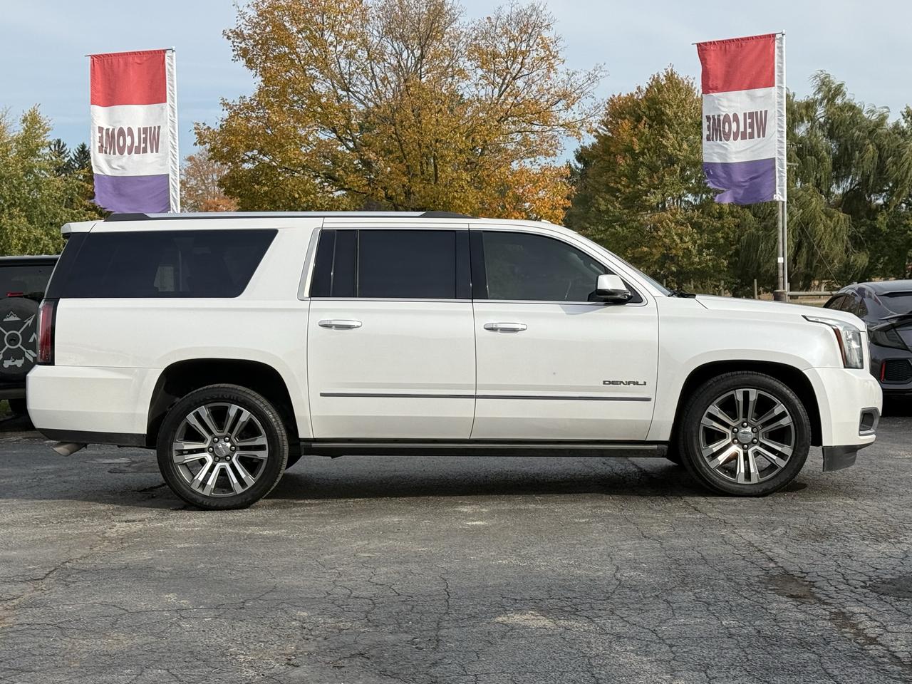 2018 GMC Yukon XL 4WD 4DR DENALI Photo