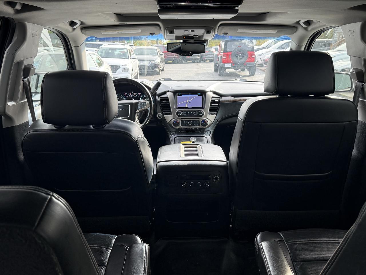 2018 GMC Yukon XL 4WD 4DR DENALI Photo