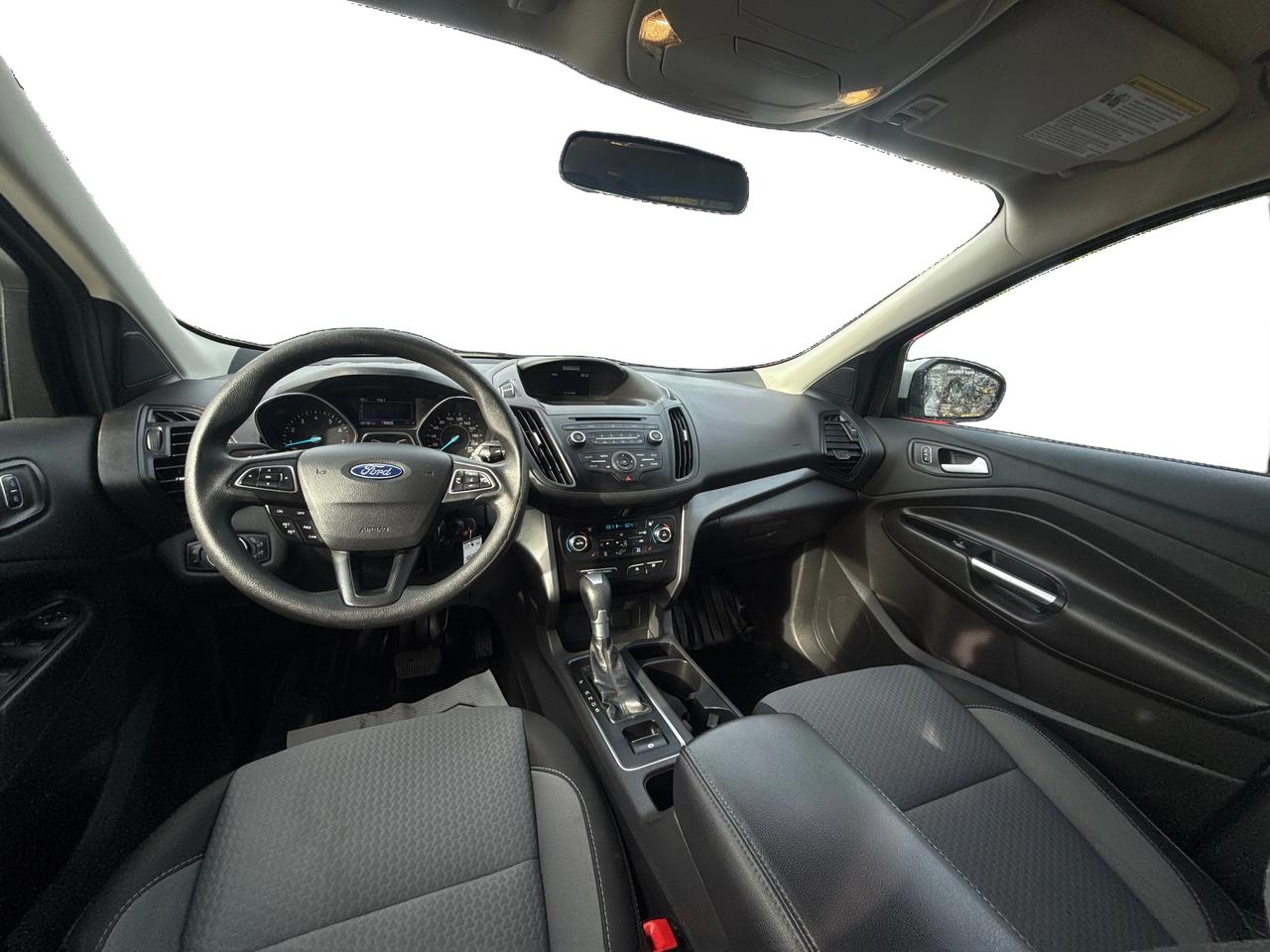 2017 Ford Escape SE Photo