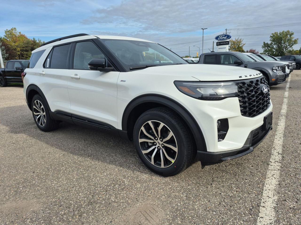 2027 Ford Explorer ST-LINE, MOONROOF, 360 CAM, ADAPTIVE CRUISE Photo