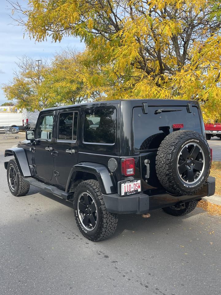 2012 Jeep Wrangler ALTITUDE   LEATHER  6 SPEED MANUAL Photo