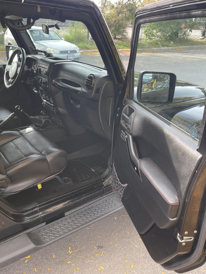 2012 Jeep Wrangler ALTITUDE   LEATHER  6 SPEED MANUAL Photo