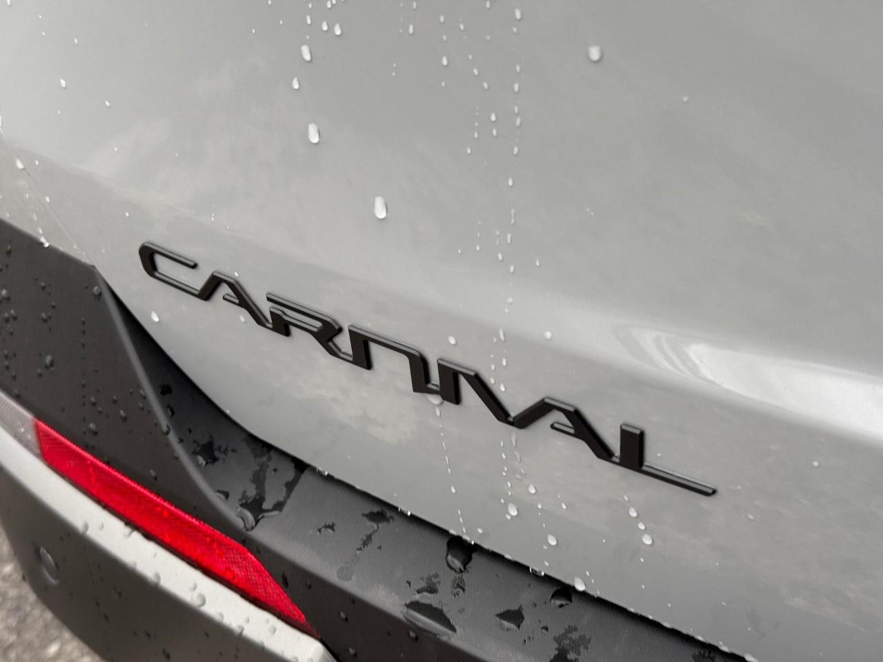 2027 Kia Carnival SX  FWD Photo