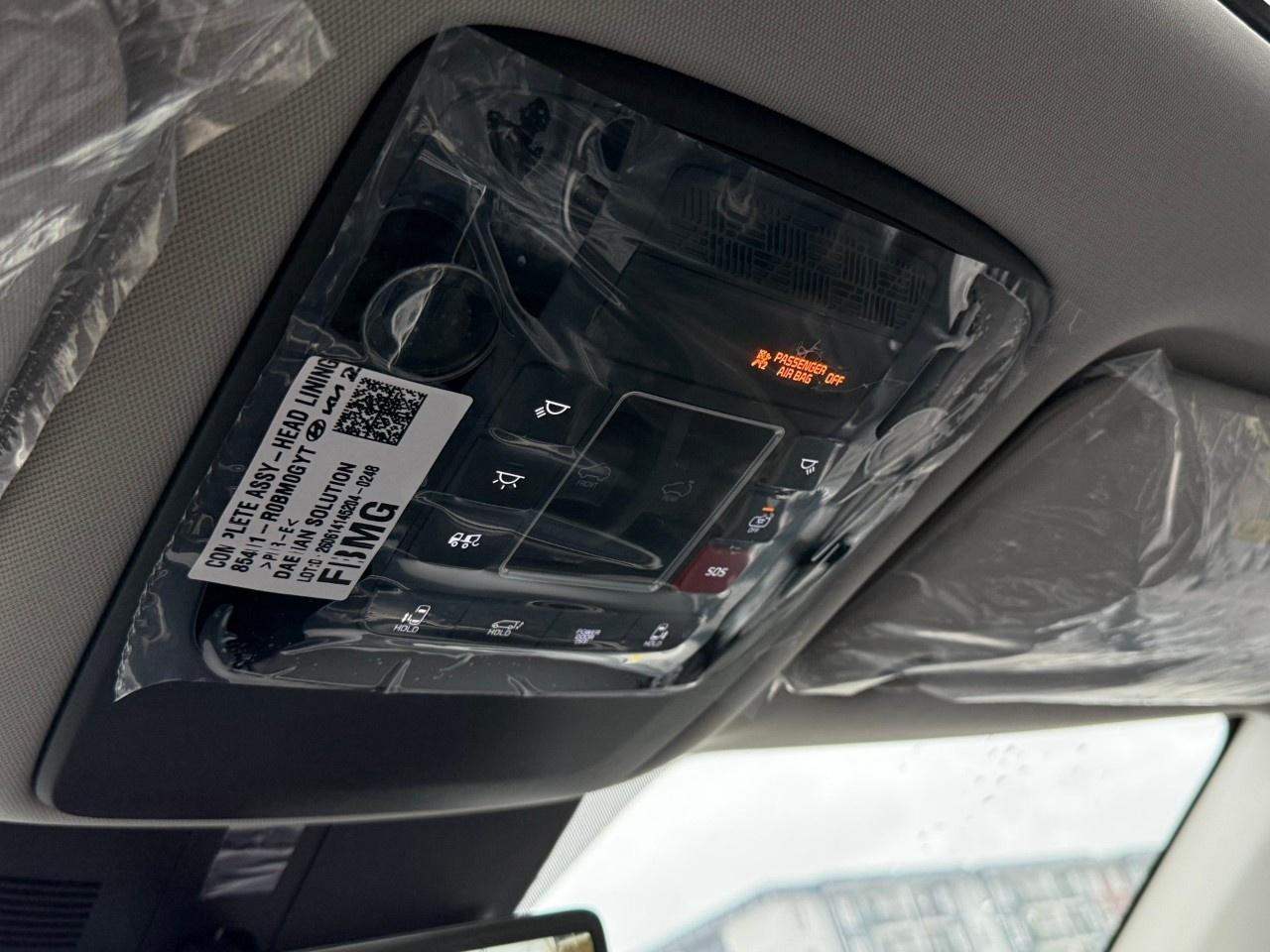 2027 Kia Carnival SX  FWD Photo