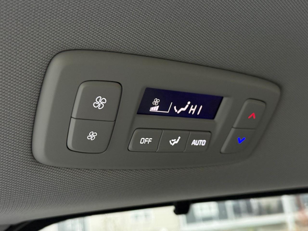 2027 Kia Carnival SX  FWD Photo