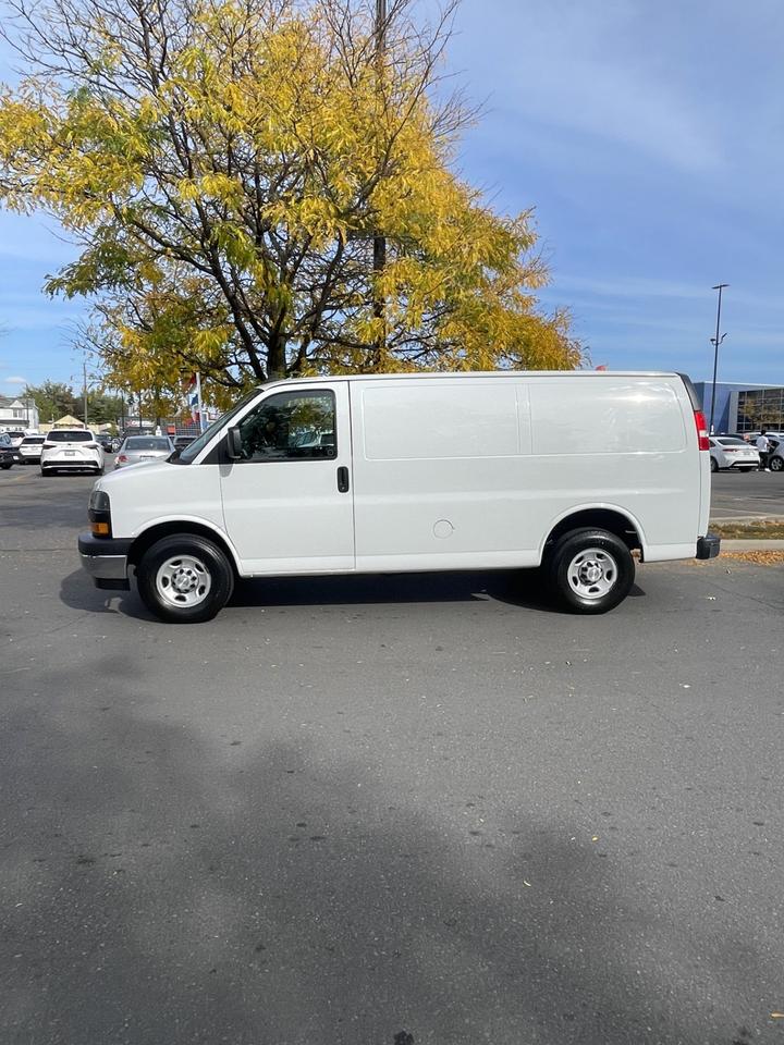 2019 Chevrolet Express Cargo Van HEAVY DUTY   REVERSE CAMERA   4.3L V6 Photo1