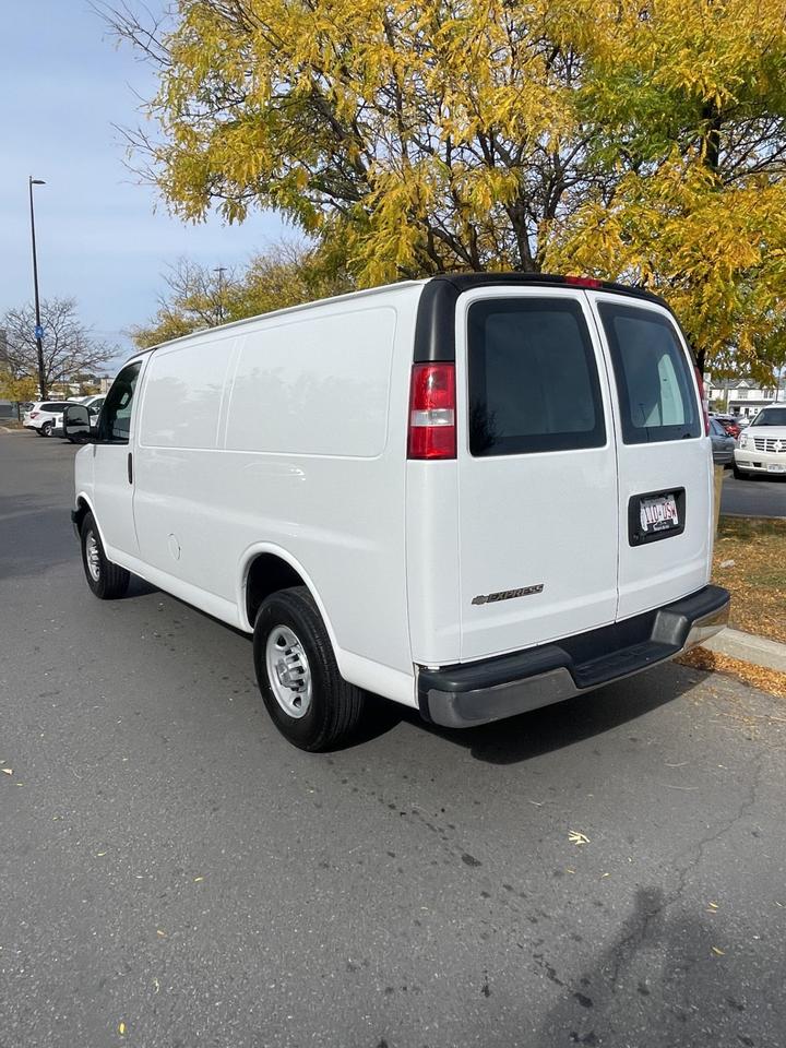 2019 Chevrolet Express Cargo Van HEAVY DUTY   REVERSE CAMERA   4.3L V6 Photo