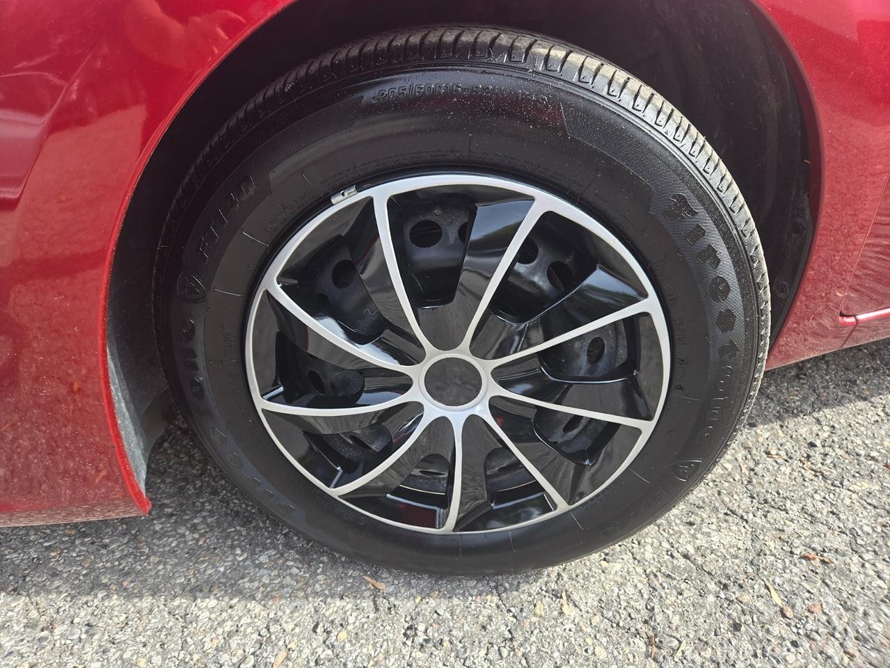 2016 Nissan Sentra SV Photo5