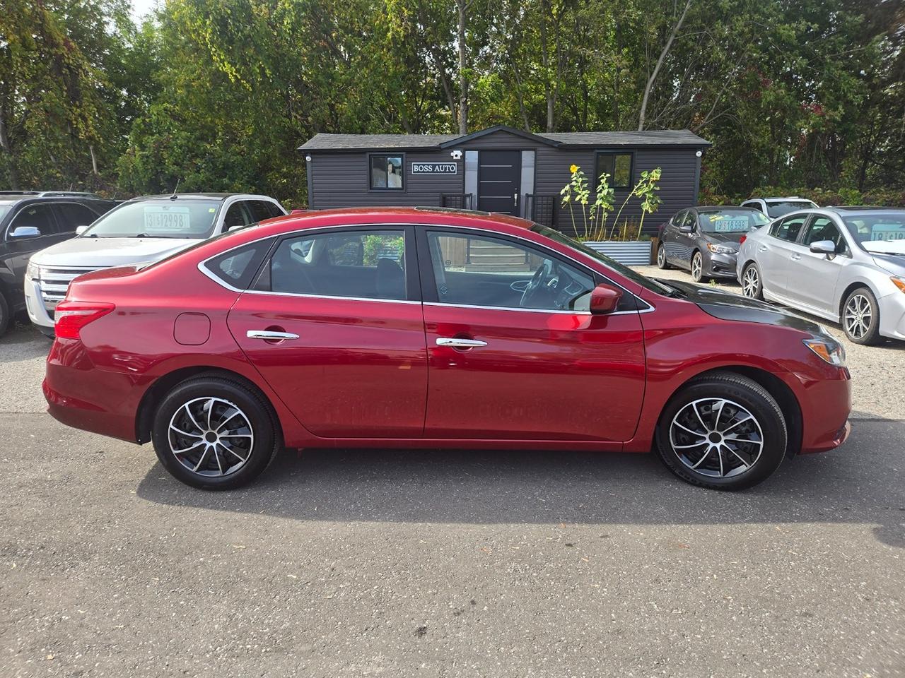 2016 Nissan Sentra SV Photo