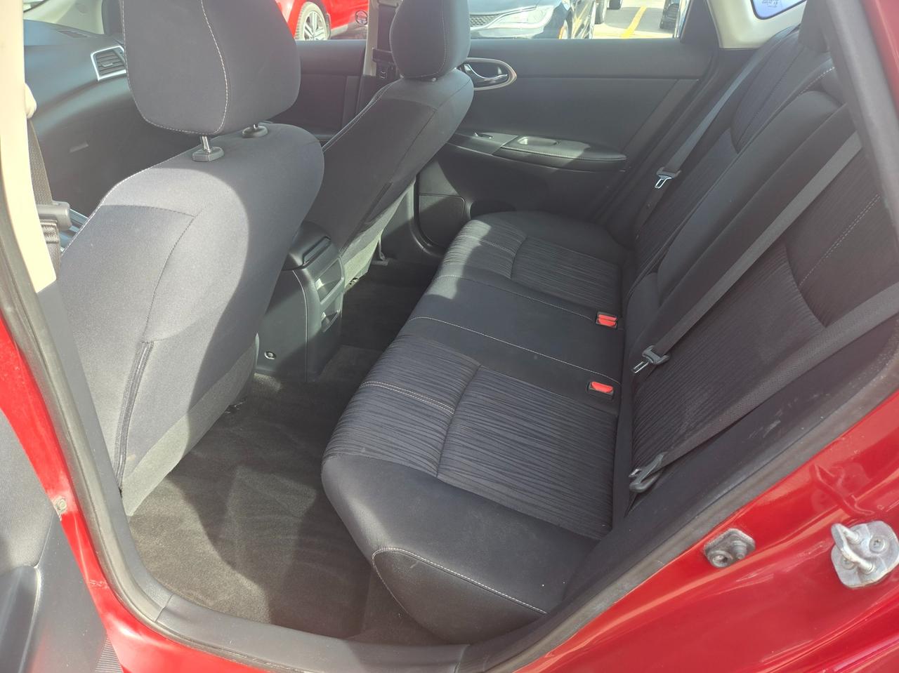 2016 Nissan Sentra SV Photo