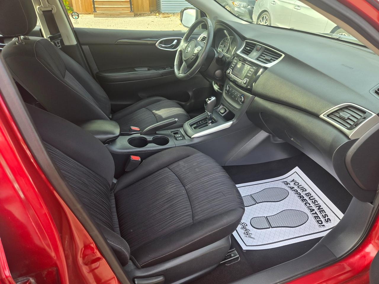 2016 Nissan Sentra SV Photo