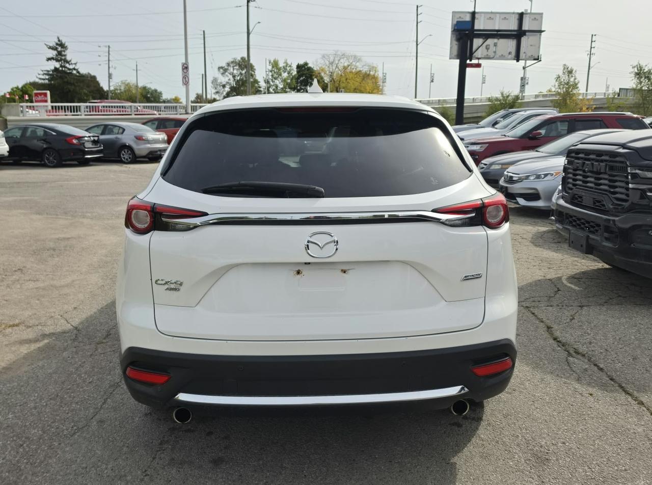 2017 Mazda CX-9 SIGNATURE / NO ACCIDENTS / LEATHER / ROOF / NAV Photo2