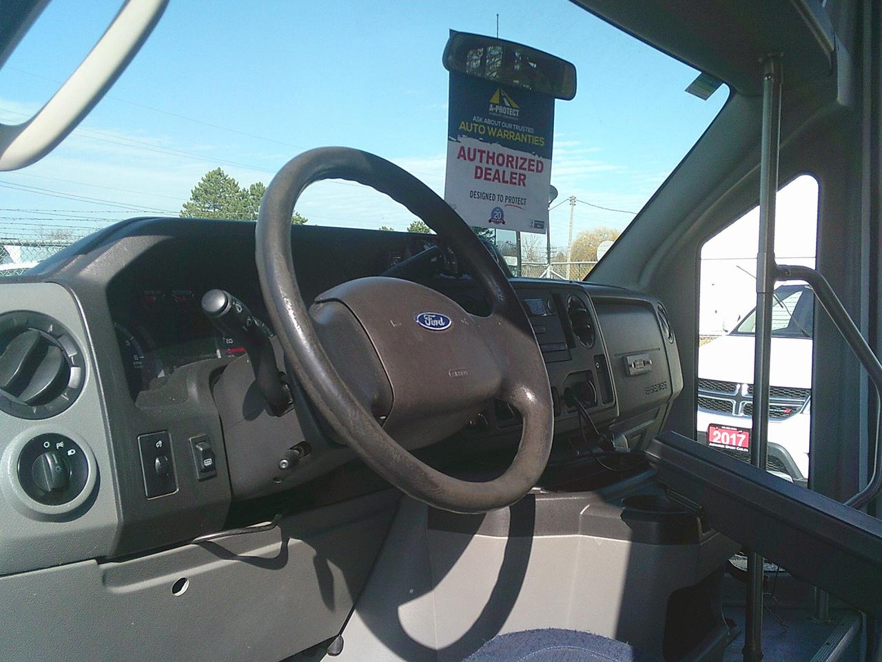 2017 Ford Econoline E-350 Super Duty Bus 158 DRW 7 PASS + WHEELCHAIR Photo