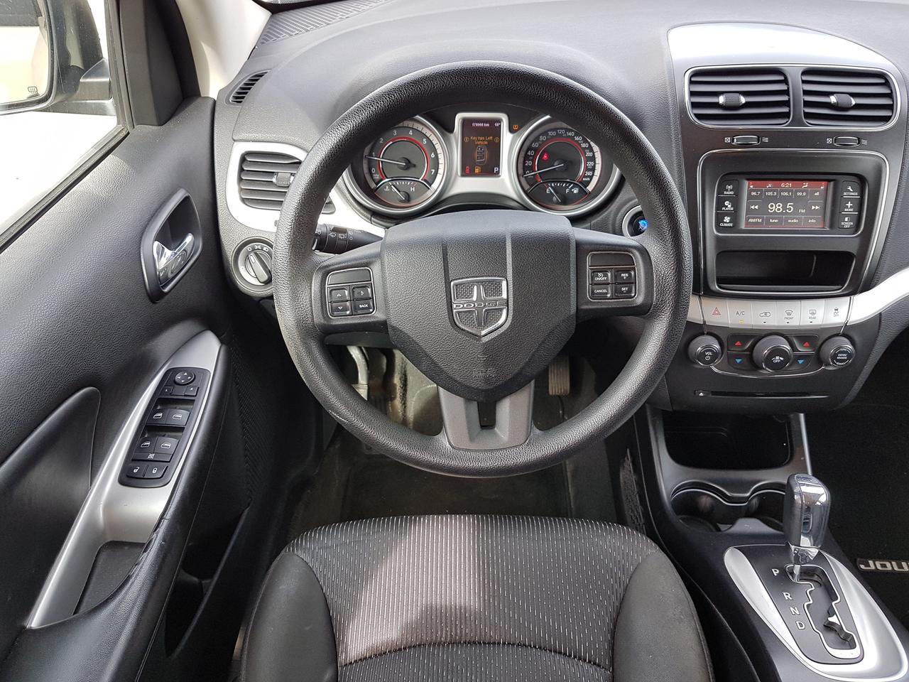 2011 Dodge Journey  Photo