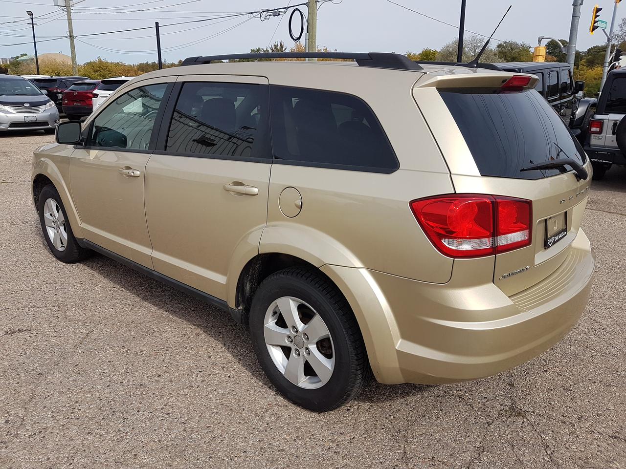 2011 Dodge Journey  Photo