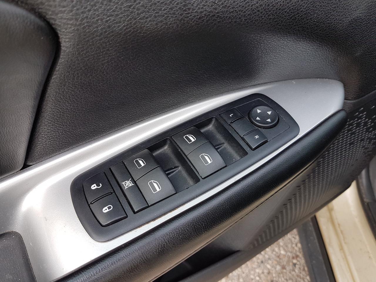 2011 Dodge Journey  Photo