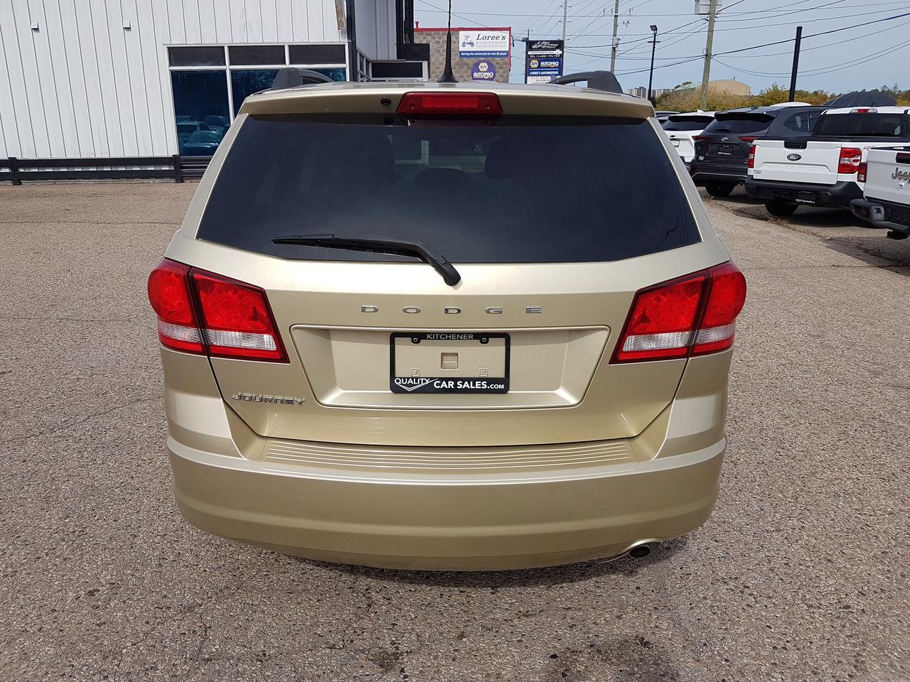 2011 Dodge Journey  Photo