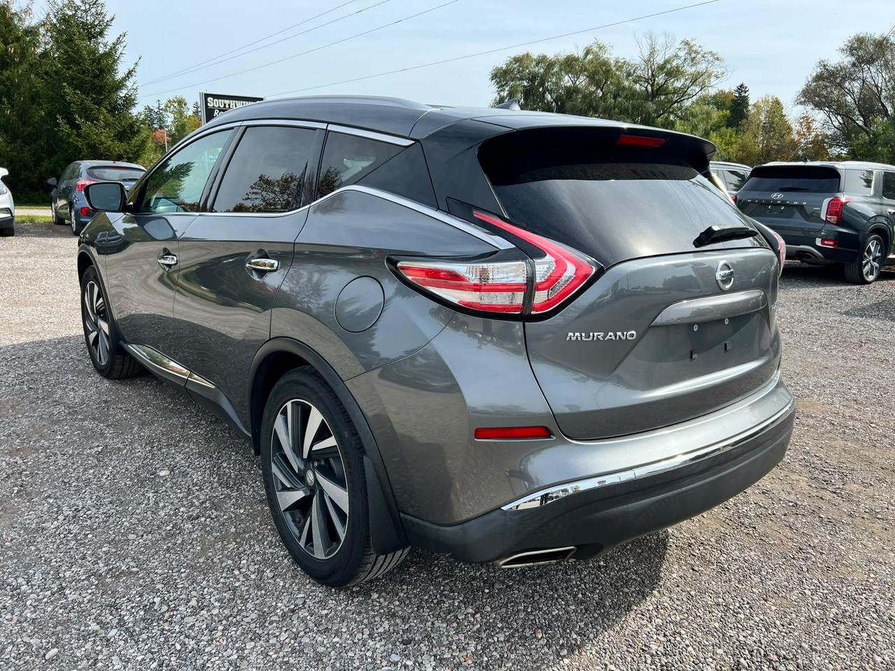 2016 Nissan Murano AWD 4dr Platinum CERTIFIED Photo2