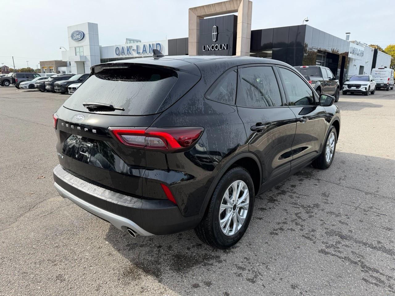 2025 Ford Escape Active 200A|*CPO*|COLD WTH PK|HTD STEER|1 OWNER|LOW KM Photo