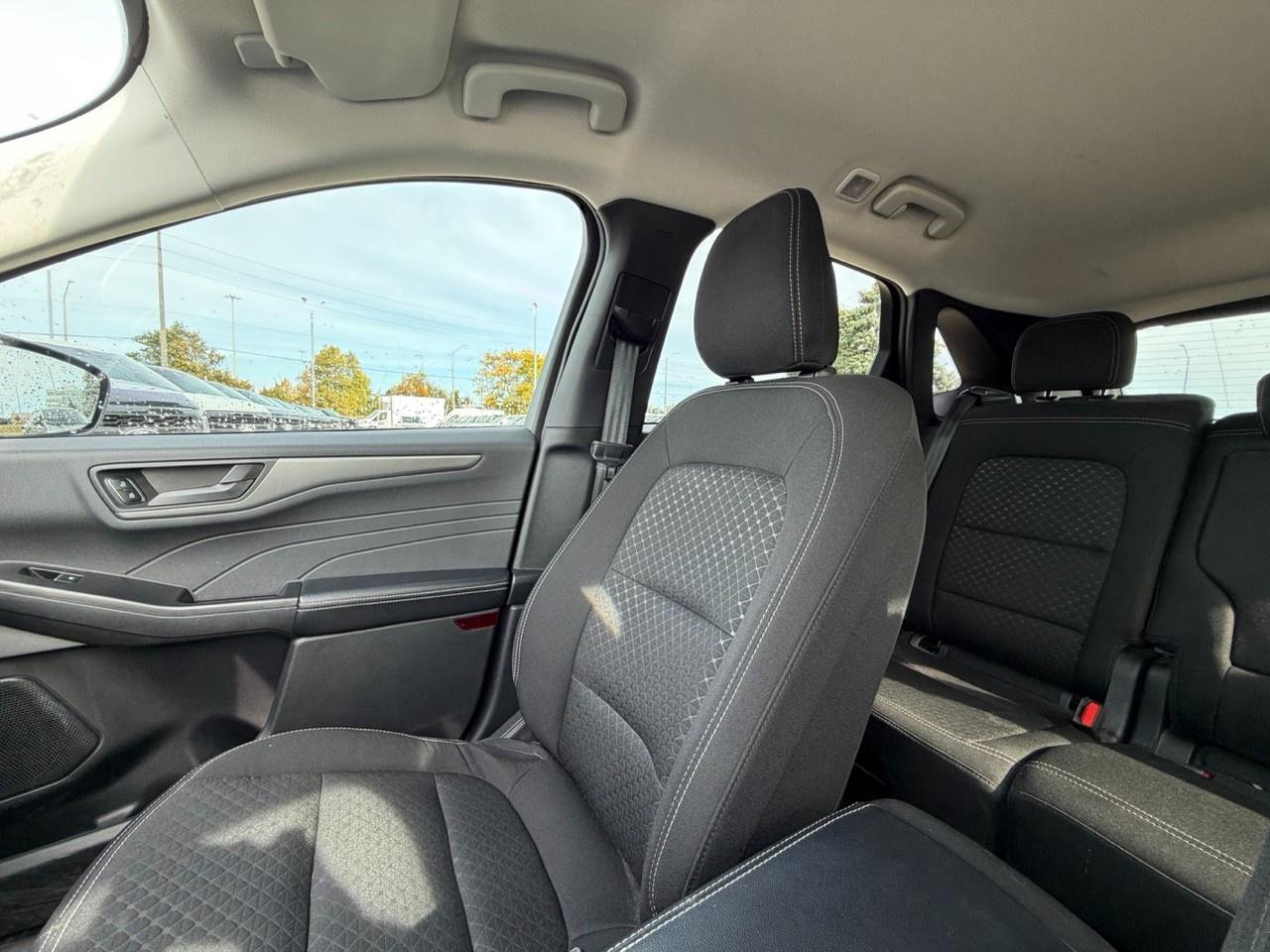2025 Ford Escape Active 200A|*CPO*|COLD WTH PK|HTD STEER|1 OWNER|LOW KM Photo